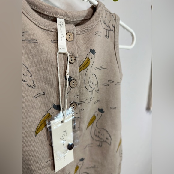 Rylee and Cru Davis Romper In Pelicans 0-3 NWT - Picture 5 of 5